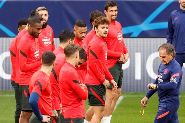 周鹏:詹姆斯38岁还这么猛 我也能继续绽放光芒